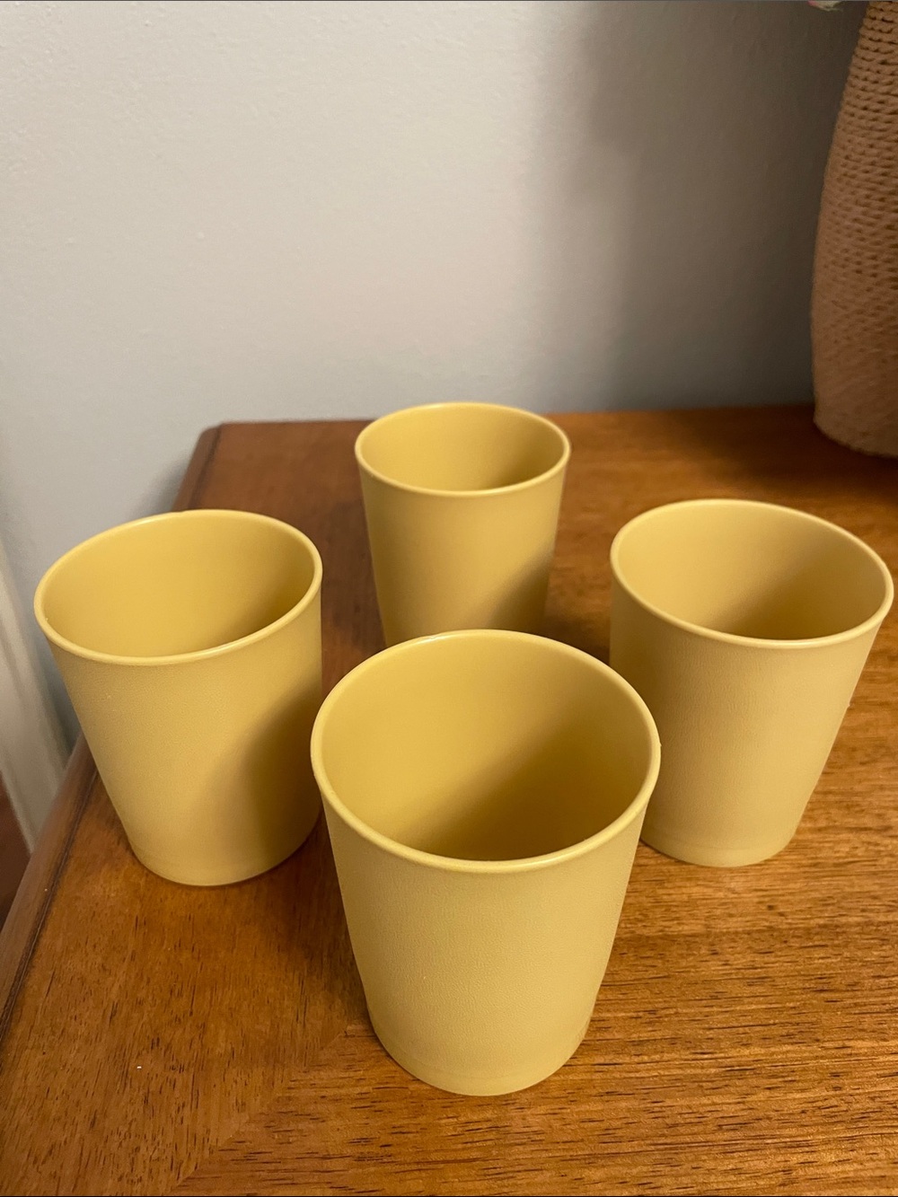 Vintage Tupperware Set of 4 Harvest Gold 6 Oz. Juice Cups Glasses Tumblers
